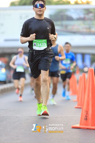 Race photo from SURABAYA ISOPLUS MARATHON 2025