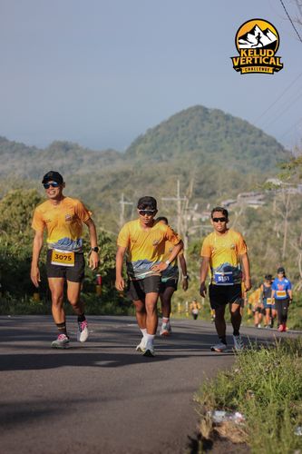 Race photo from Kelud Vertical Challenge 2024