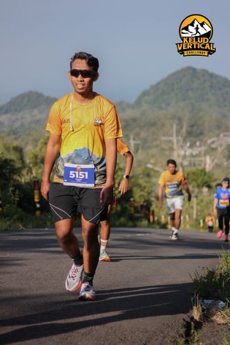 Race photo from Kelud Vertical Challenge 2024