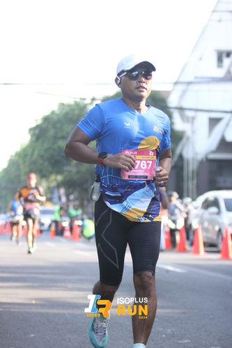 Race photo from Isoplus Run 2024 Surabaya