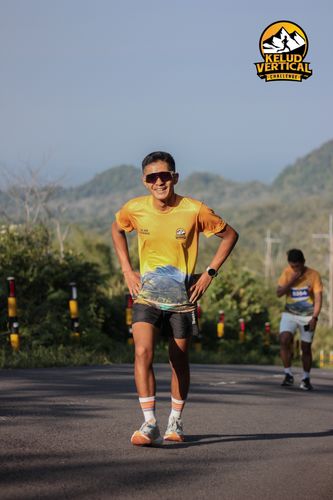Race photo from Kelud Vertical Challenge 2024