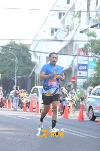 Race photo from Isoplus Run 2024 Surabaya