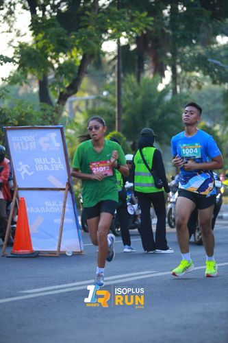 Race photo from Isoplus Run 2024 Surabaya