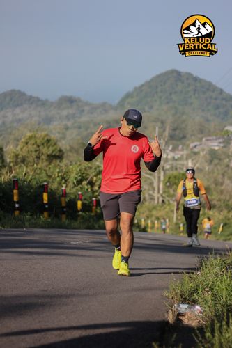 Race photo from Kelud Vertical Challenge 2024