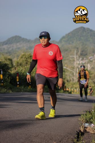 Race photo from Kelud Vertical Challenge 2024