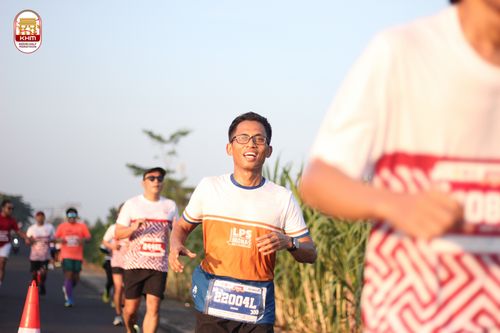 Race photo from Kediri Half Marathon 2024