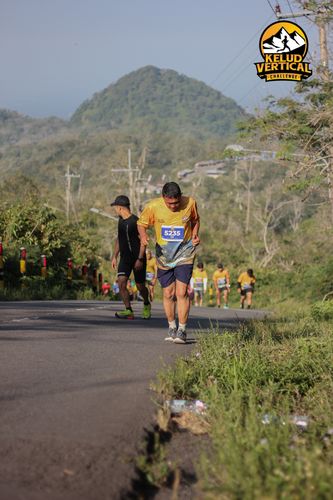 Race photo from Kelud Vertical Challenge 2024