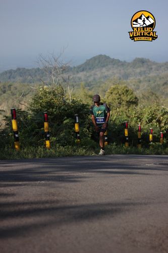 Race photo from Kelud Vertical Challenge 2024