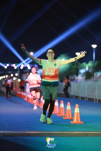 Race photo from PIK NITE RUN 2025