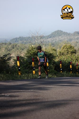 Race photo from Kelud Vertical Challenge 2024