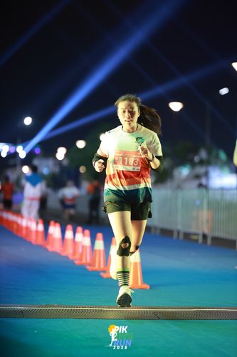 Race photo from PIK NITE RUN 2025