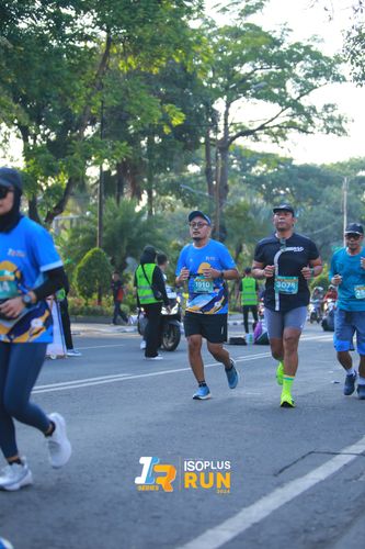 Race photo from Isoplus Run 2024 Surabaya