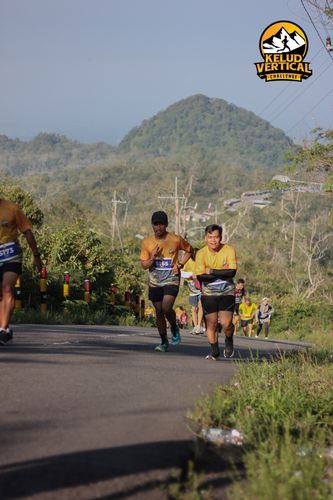 Race photo from Kelud Vertical Challenge 2024