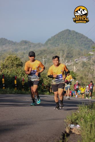Race photo from Kelud Vertical Challenge 2024