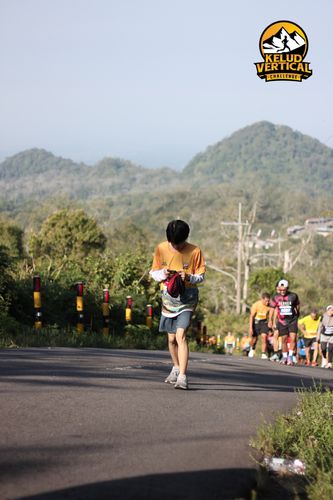 Race photo from Kelud Vertical Challenge 2024