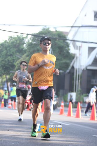 Race photo from Isoplus Run 2024 Surabaya