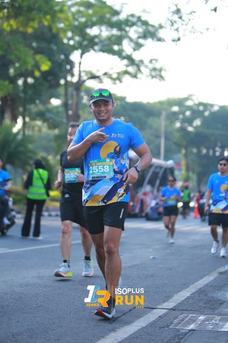 Race photo from Isoplus Run 2024 Surabaya