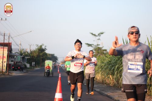 Race photo from Kediri Half Marathon 2024