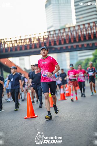 Race photo from Smartfren Run 2025 