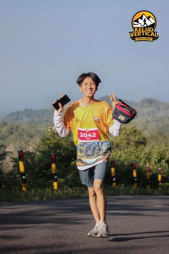 Race photo from Kelud Vertical Challenge 2024
