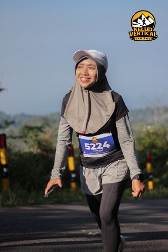Race photo from Kelud Vertical Challenge 2024