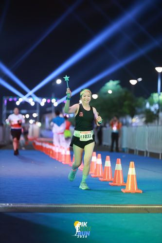 Race photo from PIK NITE RUN 2025