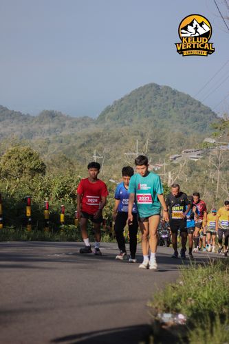 Race photo from Kelud Vertical Challenge 2024