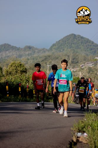 Race photo from Kelud Vertical Challenge 2024