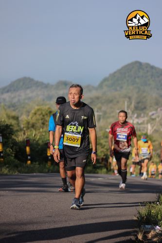 Race photo from Kelud Vertical Challenge 2024