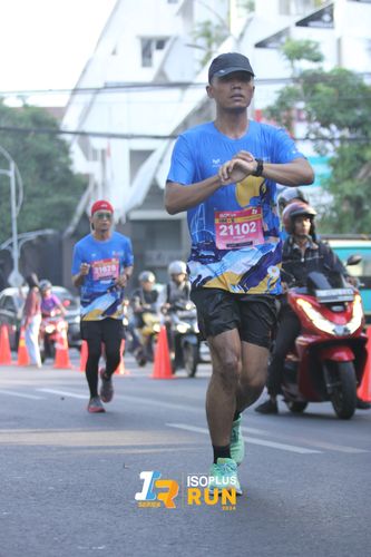 Race photo from Isoplus Run 2024 Surabaya