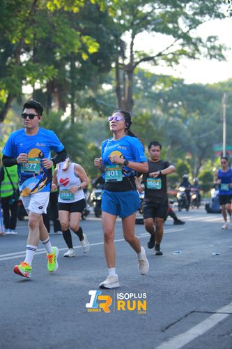 Race photo from Isoplus Run 2024 Surabaya