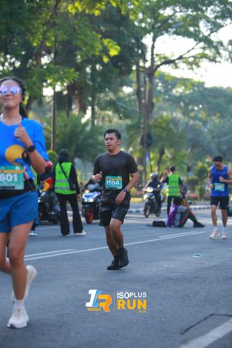 Race photo from Isoplus Run 2024 Surabaya