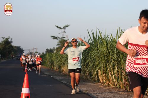 Race photo from Kediri Half Marathon 2024
