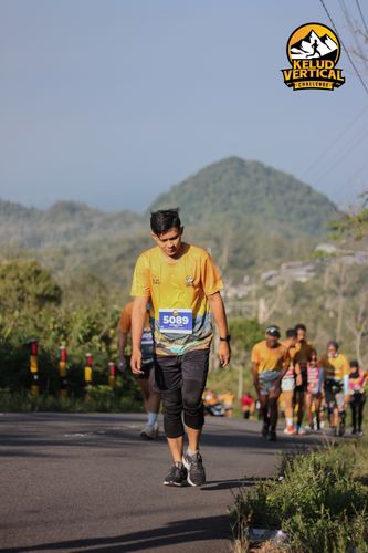 Race photo from Kelud Vertical Challenge 2024