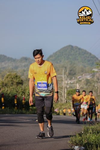 Race photo from Kelud Vertical Challenge 2024