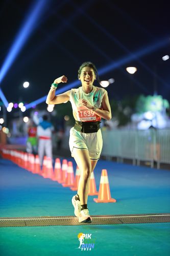 Race photo from PIK NITE RUN 2025