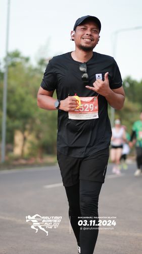 Race photo from Arutmin Borneo Run 2024