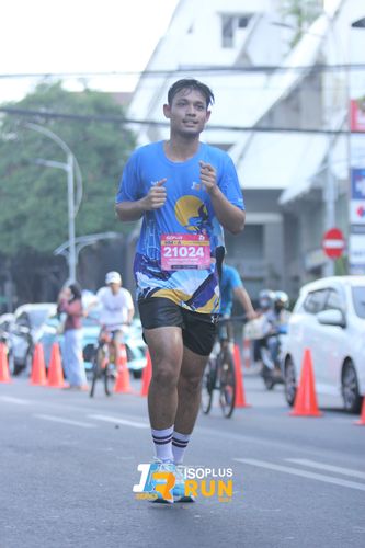 Race photo from Isoplus Run 2024 Surabaya