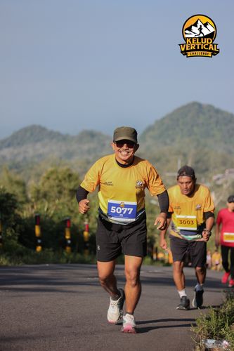 Race photo from Kelud Vertical Challenge 2024
