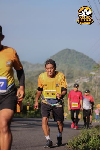 Race photo from Kelud Vertical Challenge 2024