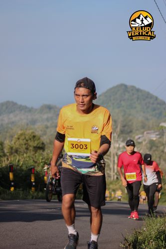 Race photo from Kelud Vertical Challenge 2024