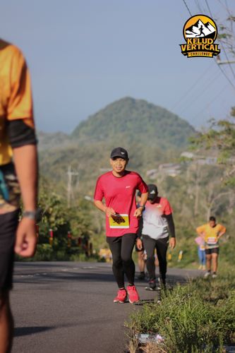 Race photo from Kelud Vertical Challenge 2024