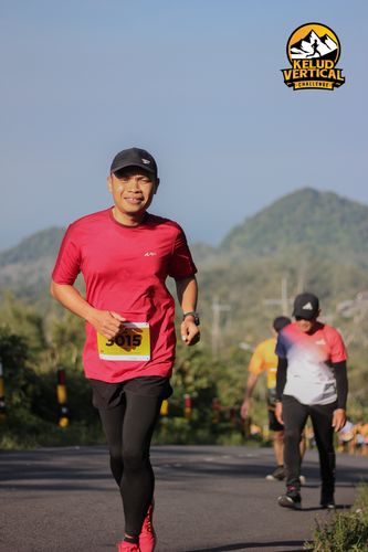 Race photo from Kelud Vertical Challenge 2024