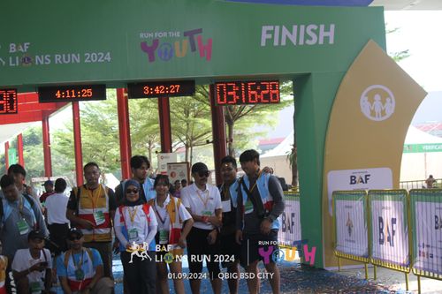 Race photo from BAF LIONS RUN 2024