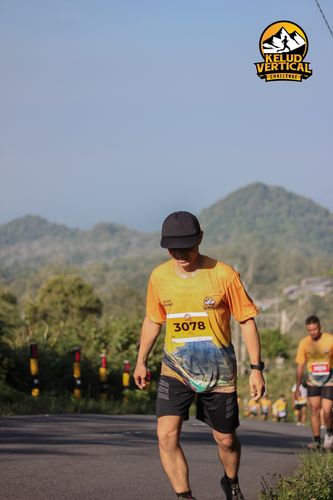 Race photo from Kelud Vertical Challenge 2024