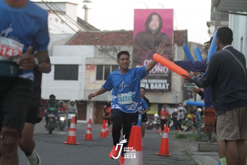 Race photo from Jabar Run 10K 2024