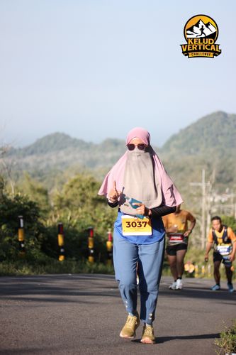 Race photo from Kelud Vertical Challenge 2024