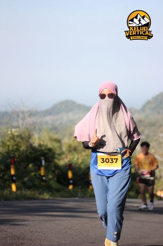 Race photo from Kelud Vertical Challenge 2024