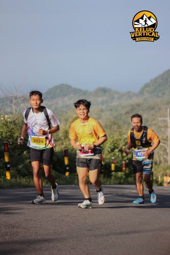 Race photo from Kelud Vertical Challenge 2024