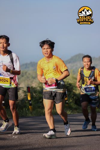Race photo from Kelud Vertical Challenge 2024